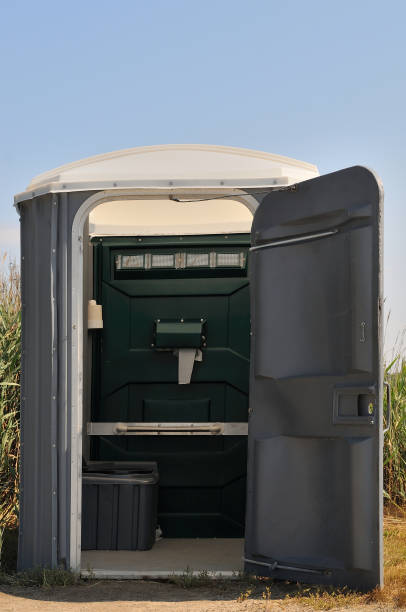Best Portable toilet rental cost  in Cornersville, TN